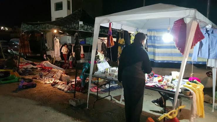 Suspenden tianguis nocturno de La Providencia tras balacera que dejó un fallecido
