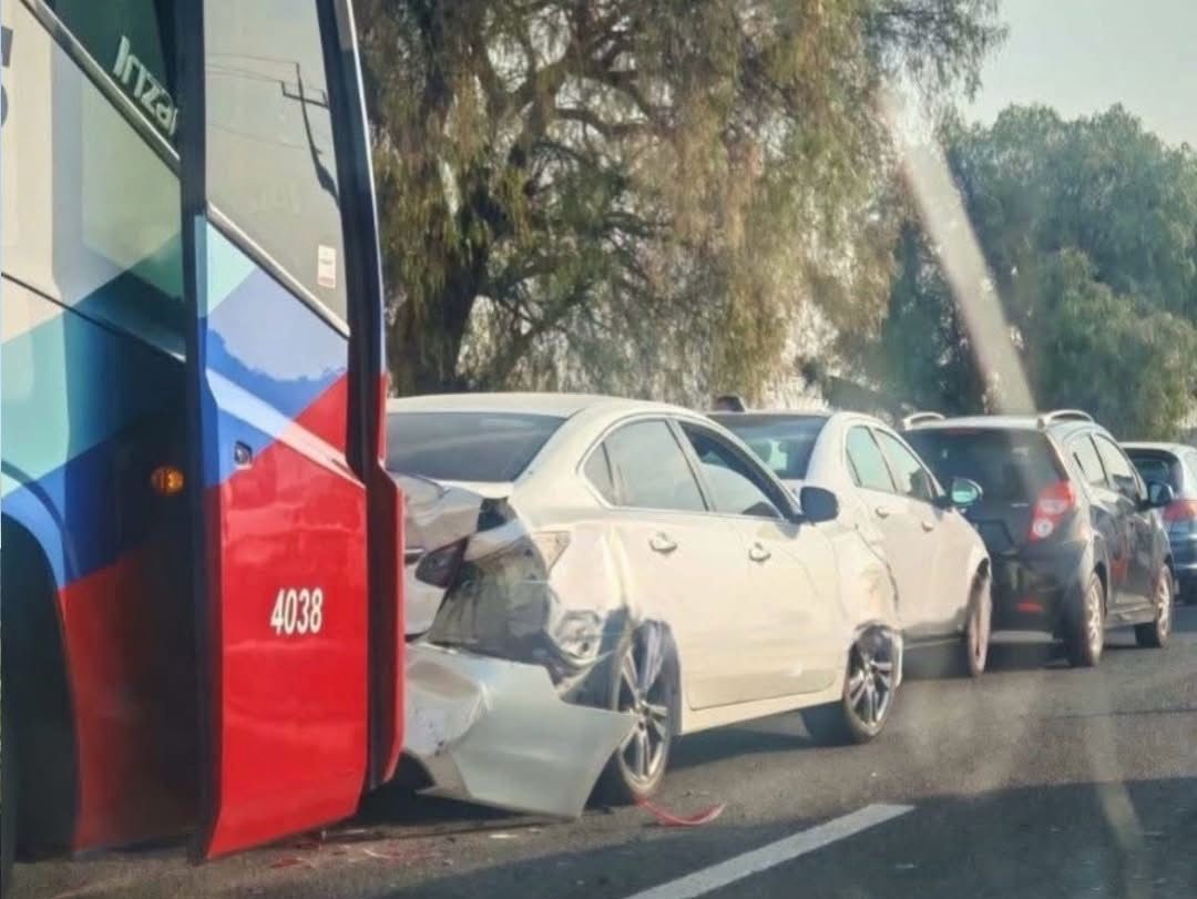 Fuerte choque en la México–Pachuca deja caos vial