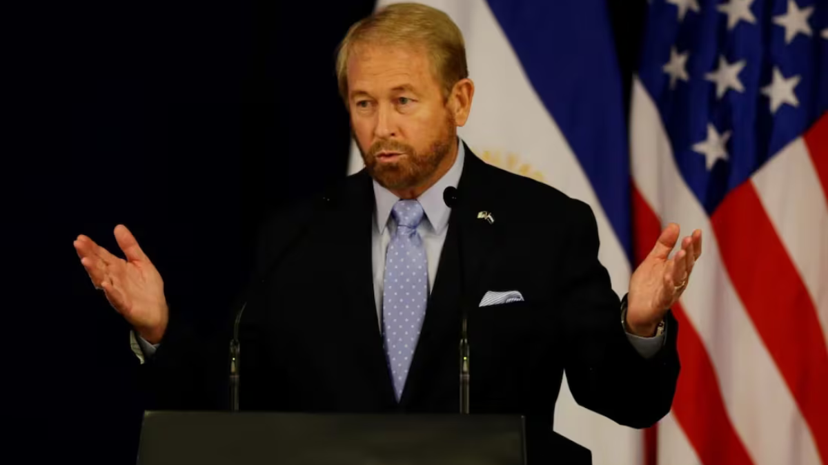 Ron Johnson, exagente de la CIA, será el nuevo embajador de EU en México, confirma Senado