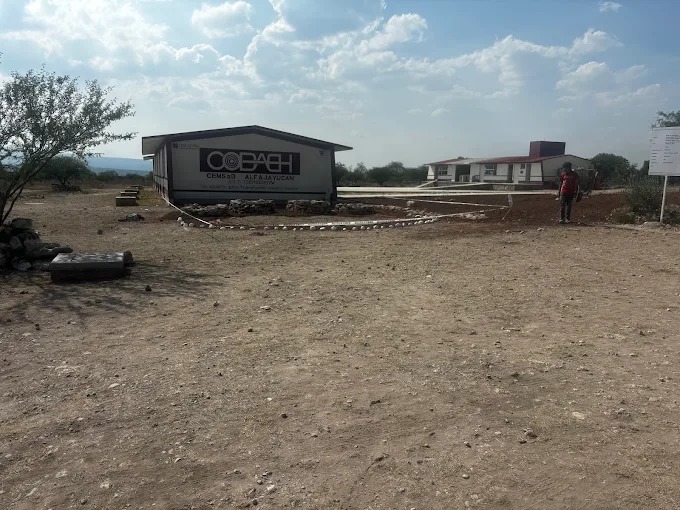 Roban 27 equipos de cómputo en el COBAEH de Alfajayucan