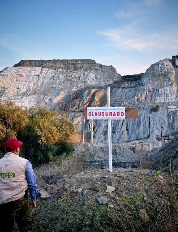 Clausura Profepa a minera Sago Import Export en Zimpán, Hidalgo