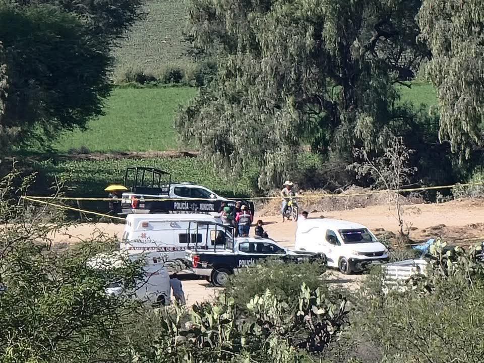 Tlaxcoapan: hallan cuerpo sin vida en canal de aguas negras