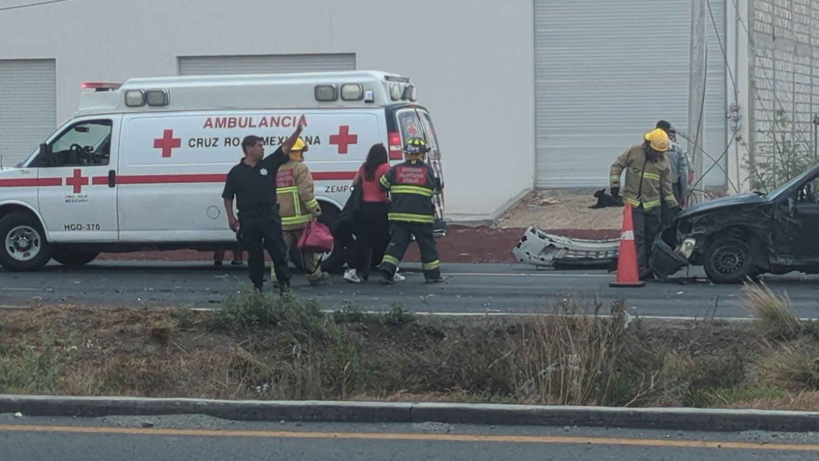 Fuerte accidente en la carretera Pachuca-Sahagún deja tres lesionados