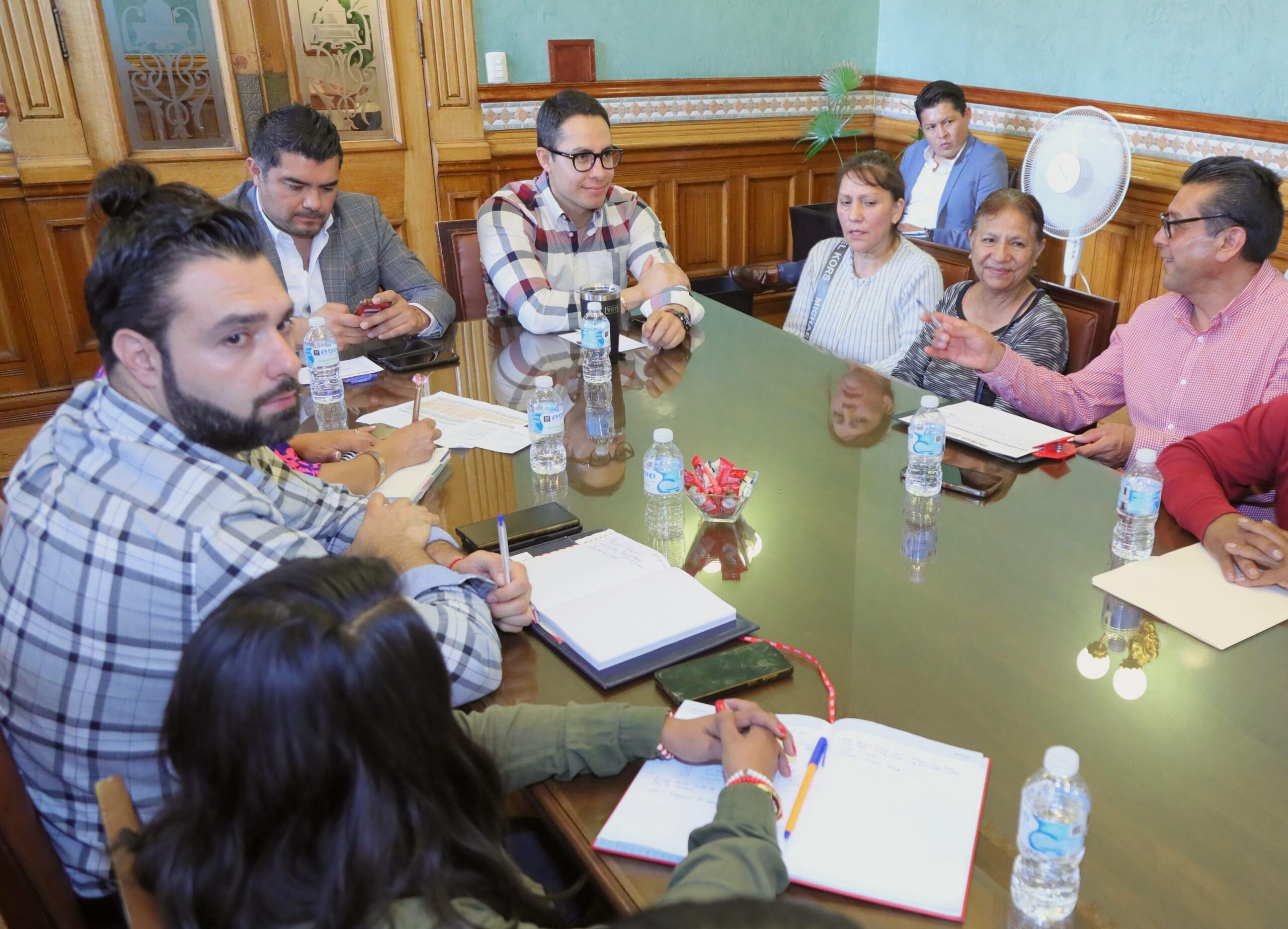 Pachuca: atenderán abasto de agua, drenaje y servicios en mercados
