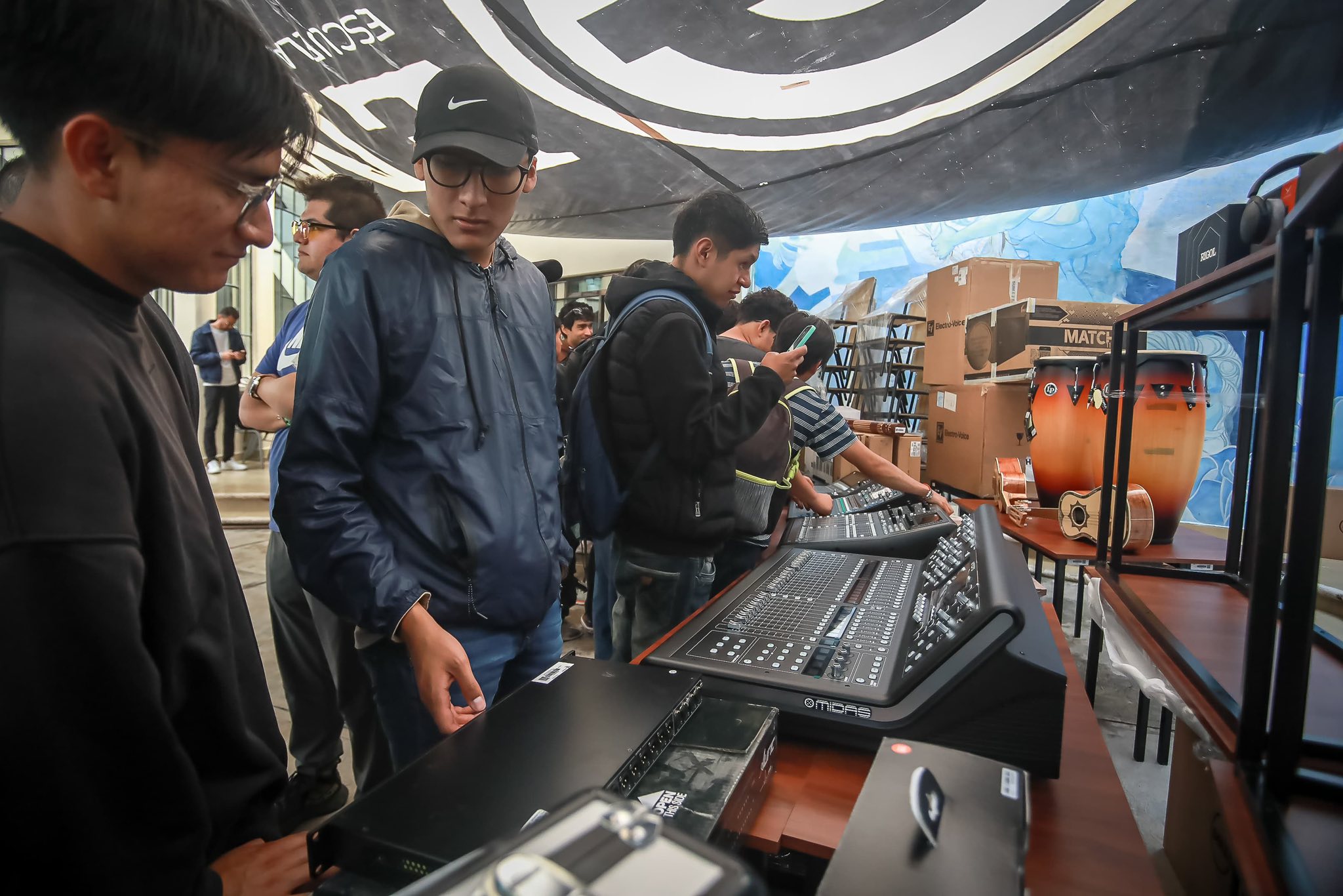 Escuela de Música de Hidalgo recibe instrumentos musicales y equipo de audio