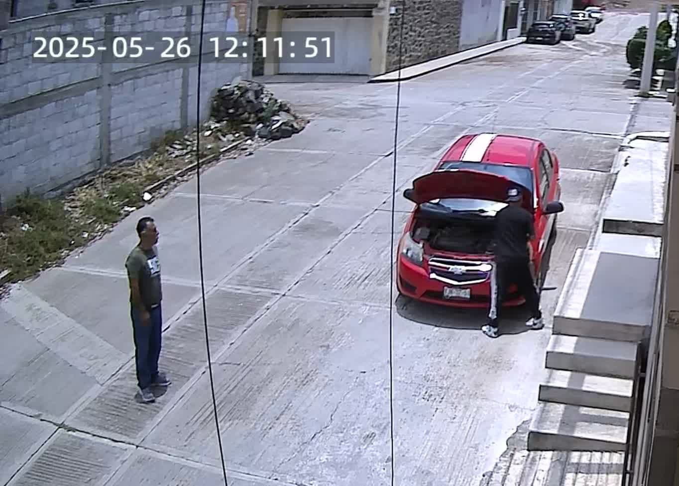 Captan en video ladrones de autopartes en Santiago Tulantepec y Tulancingo