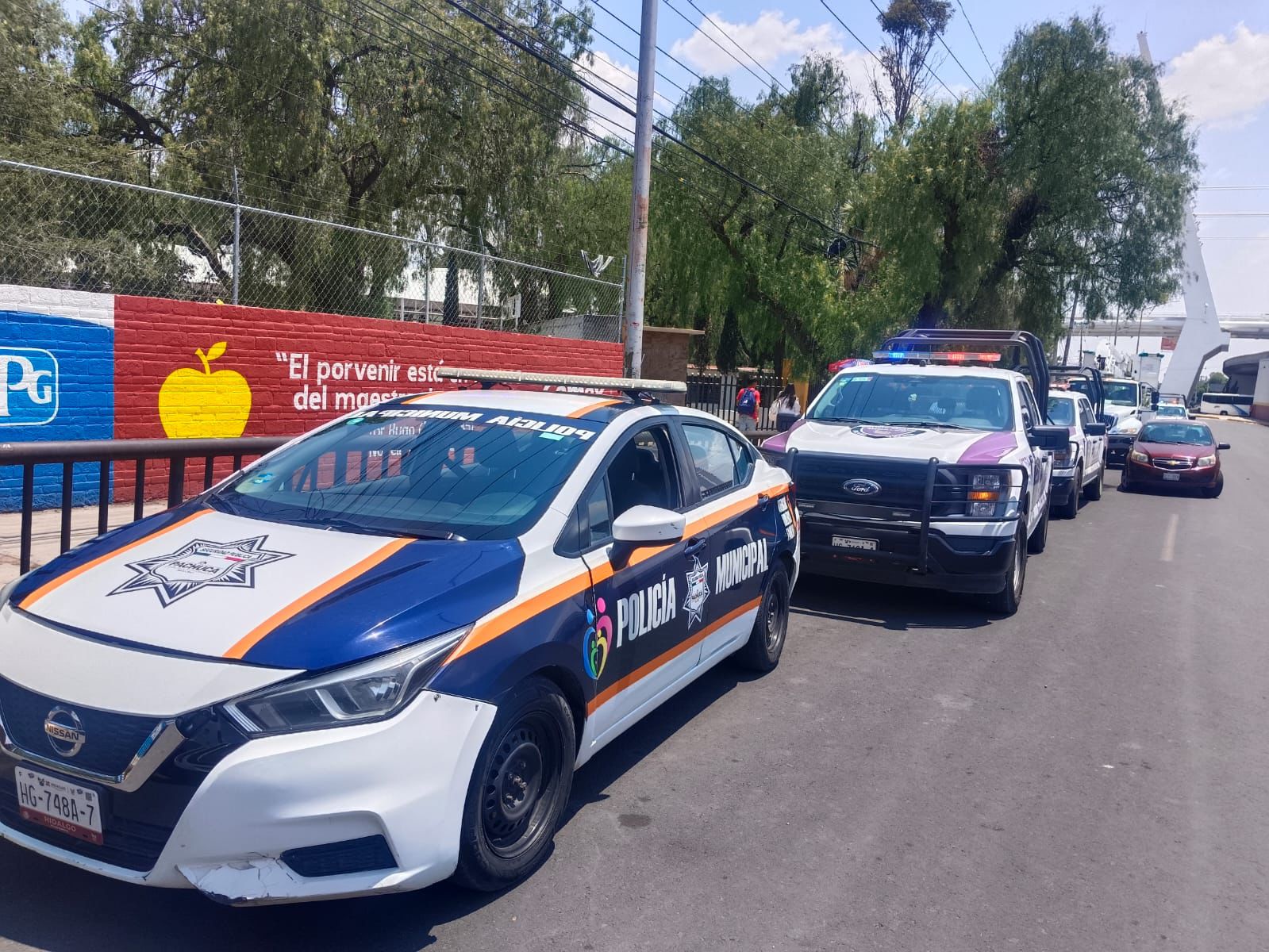 Alumno de secundaria en Pachuca es hallado sin vida en baños del plantel