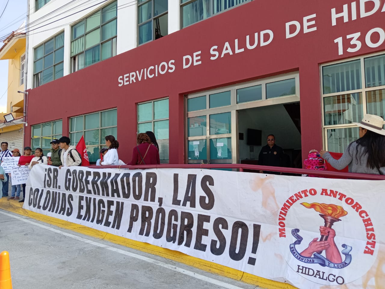 ¿Existe falta de medicamentos y doctores en centros de salud? Te contamos