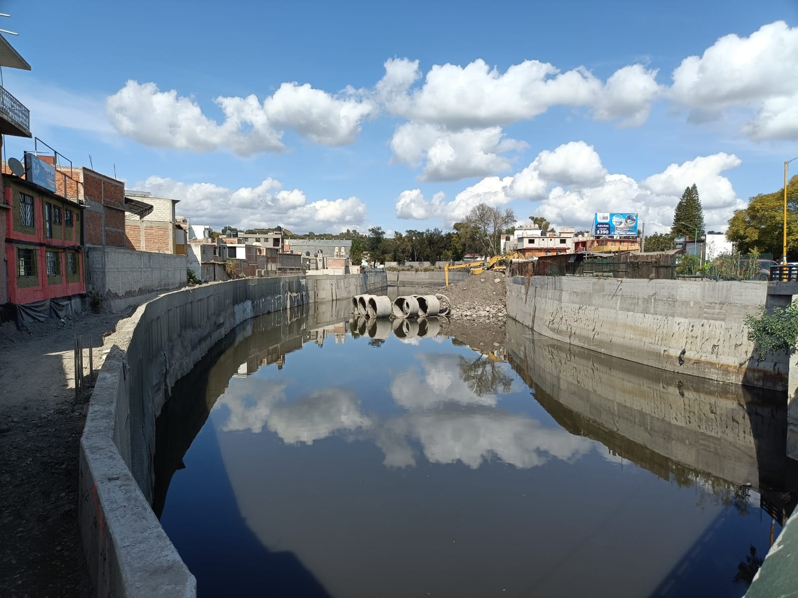Descargas municipales provocan 70% de contaminación en río Tula