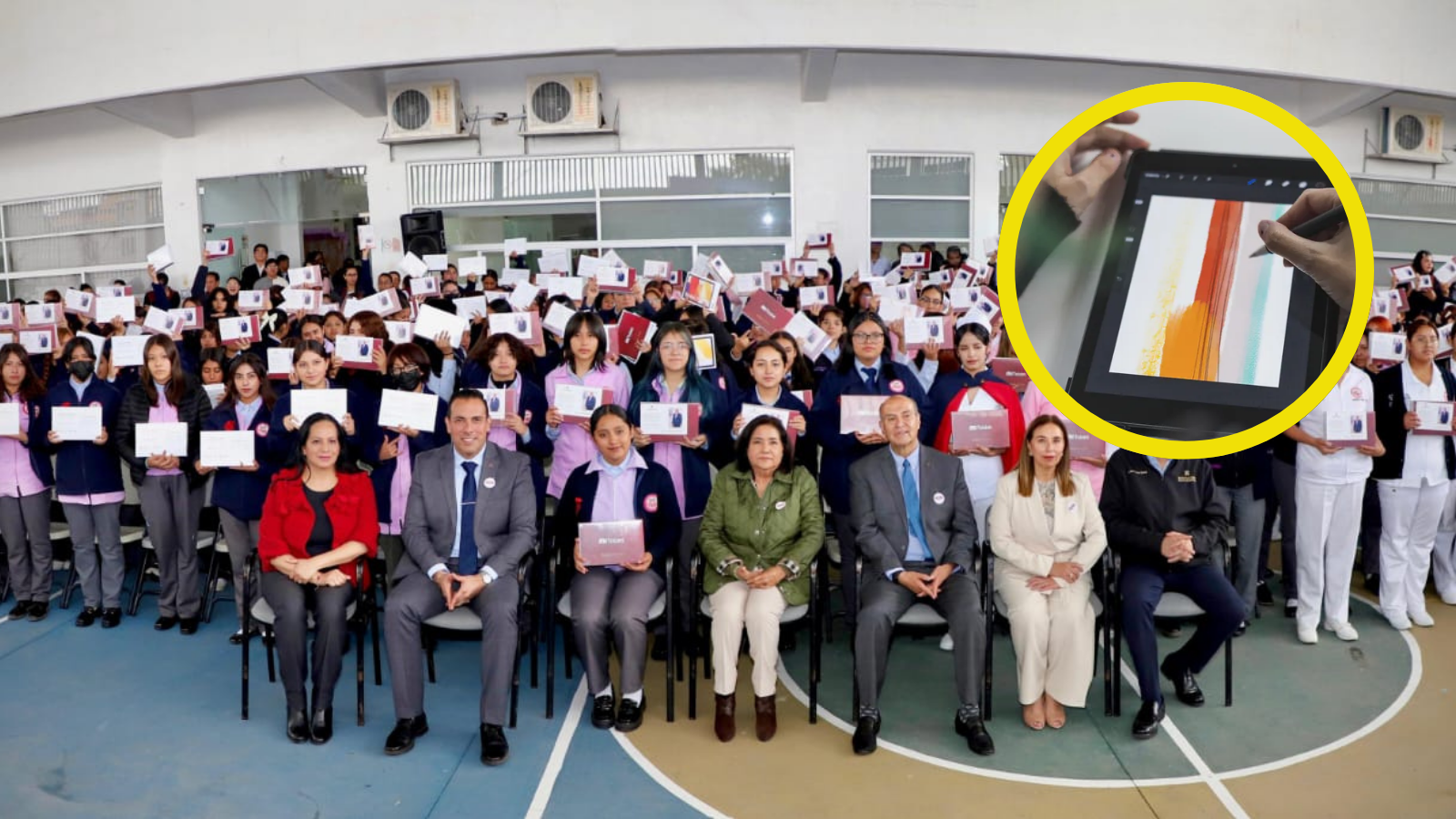 Gobierno de Hidalgo entrega tabletas a alumnas del Bachillerato “Casa de la Mujer Hidalguense”