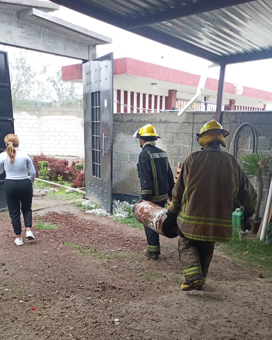 Tulancingo: Explosión de tanque de gas deja dos personas lesionadas