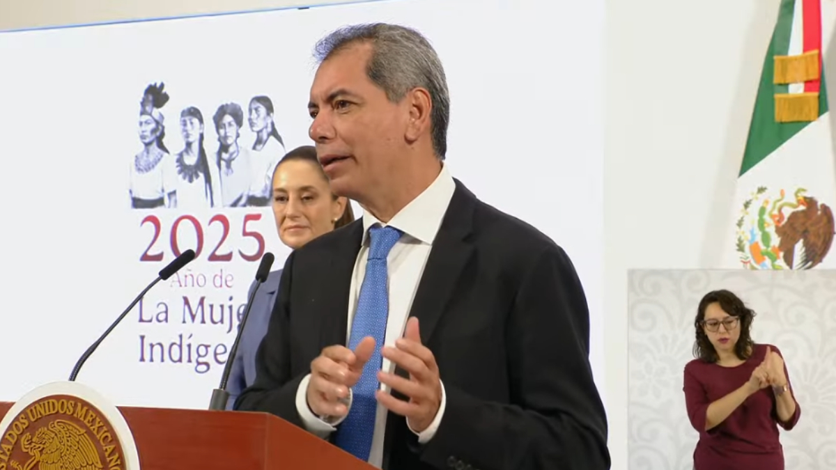 El secretario de Hacienda y Crédito Público, Edgar Amador, desde Palacio Nacional.