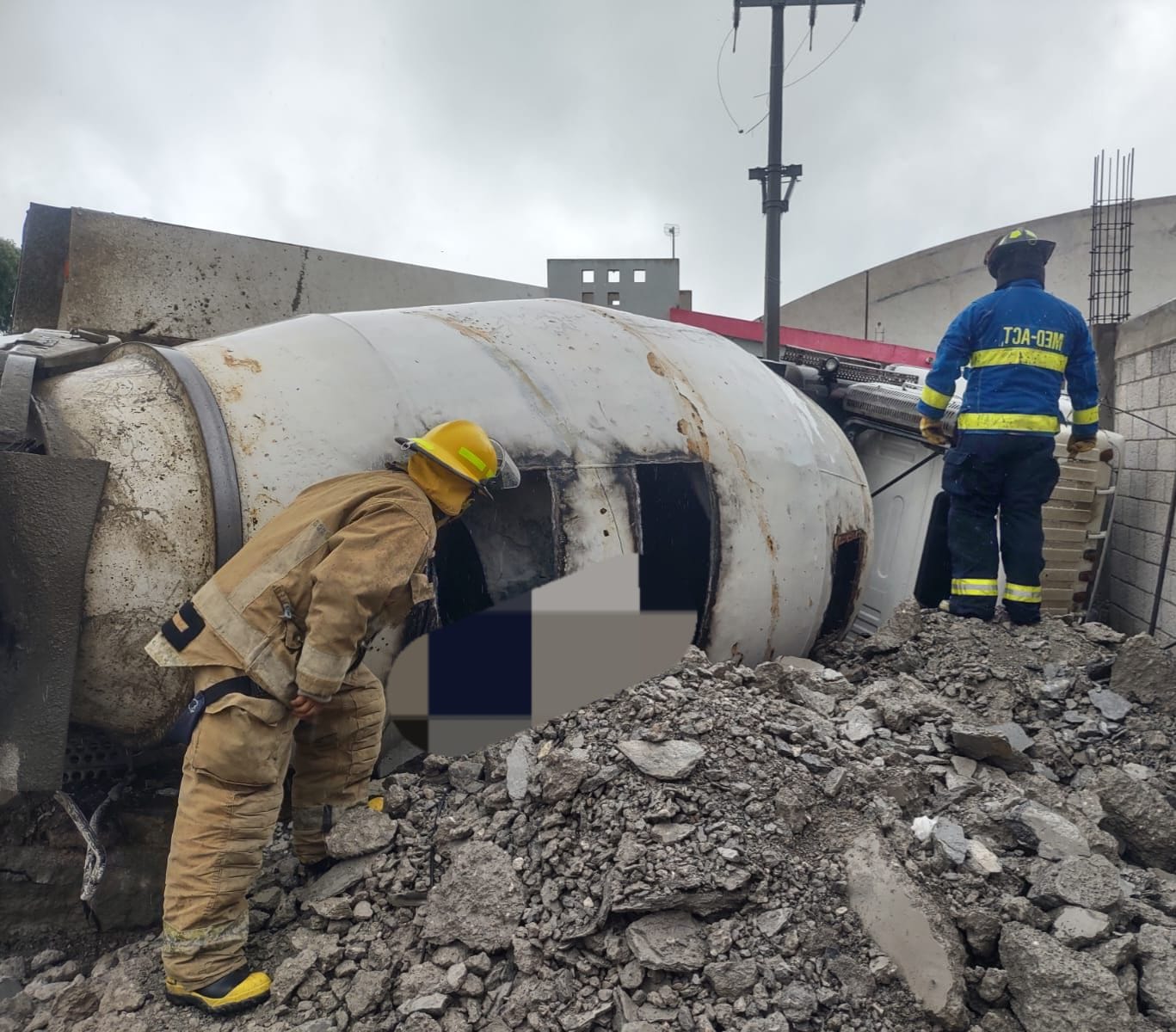 Santiago de Anaya: hombre pierde la vida tras recibir descarga eléctrica dentro de revolvedora de cemento