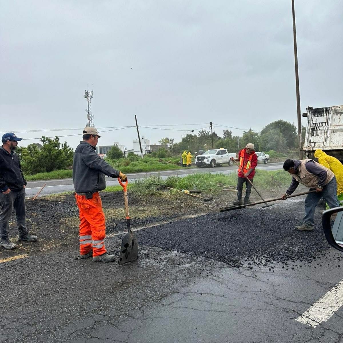 Aplazan bacheo en Mineral de la Reforma por lluvias, pero inician en la Pachuca-Sahagún