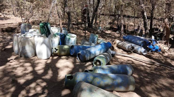 Desmantelan laboratorio clandestino de drogas en Acaxochitlán