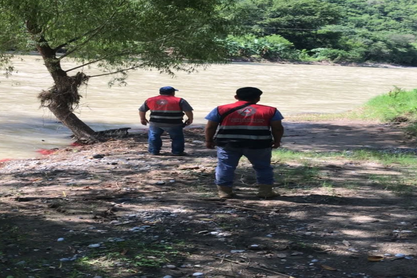 Ayuntamientos de la Sierra Gorda y sociedad civil se unen a búsqueda de menor desaparecido en río de Jacala