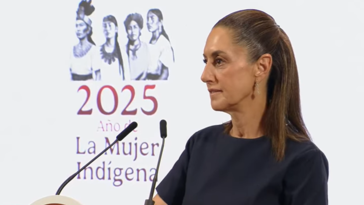 Claudia Sheinbaum firmó una reforma para que la extorsión se investigue sin necesidad de denuncia.