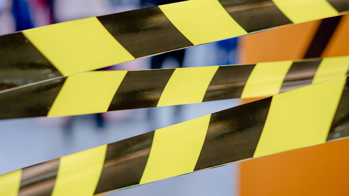 Autoridades investigan muerte de niño que se desvaneció en clase de educación física en Neza.