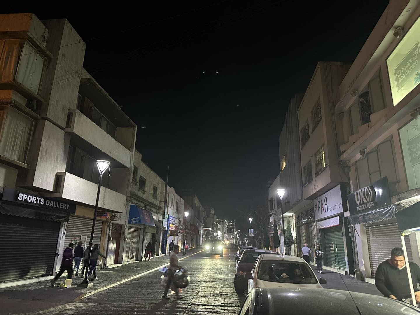 ¿Por qué en Pachuca todo cierra temprano? El consumidor tendría la “culpa”, según Canacope