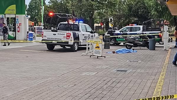 Adulto mayor muere atropellado por su camioneta en Tulancingo