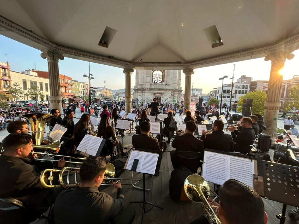 Artistas hidalguenses intervendrán platos conmemorativos en el proyecto Cerámica Viva.