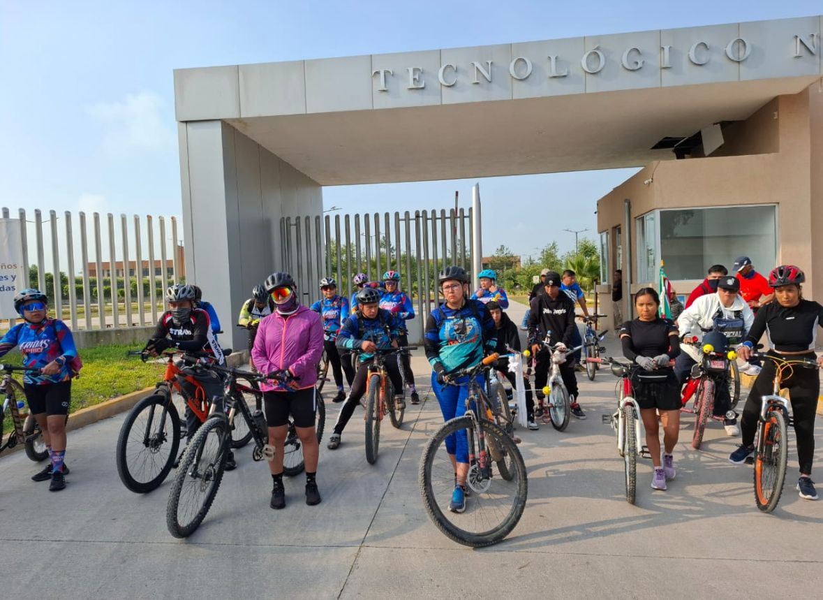 Carreras, rodadas y conciertos: así fue el Día de la Juventud en México