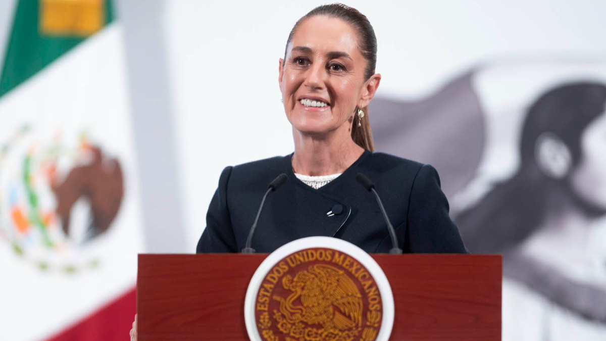 Claudia Sheinbaum critica a la “Marea Rosa” por querer crear partido político sin proyecto