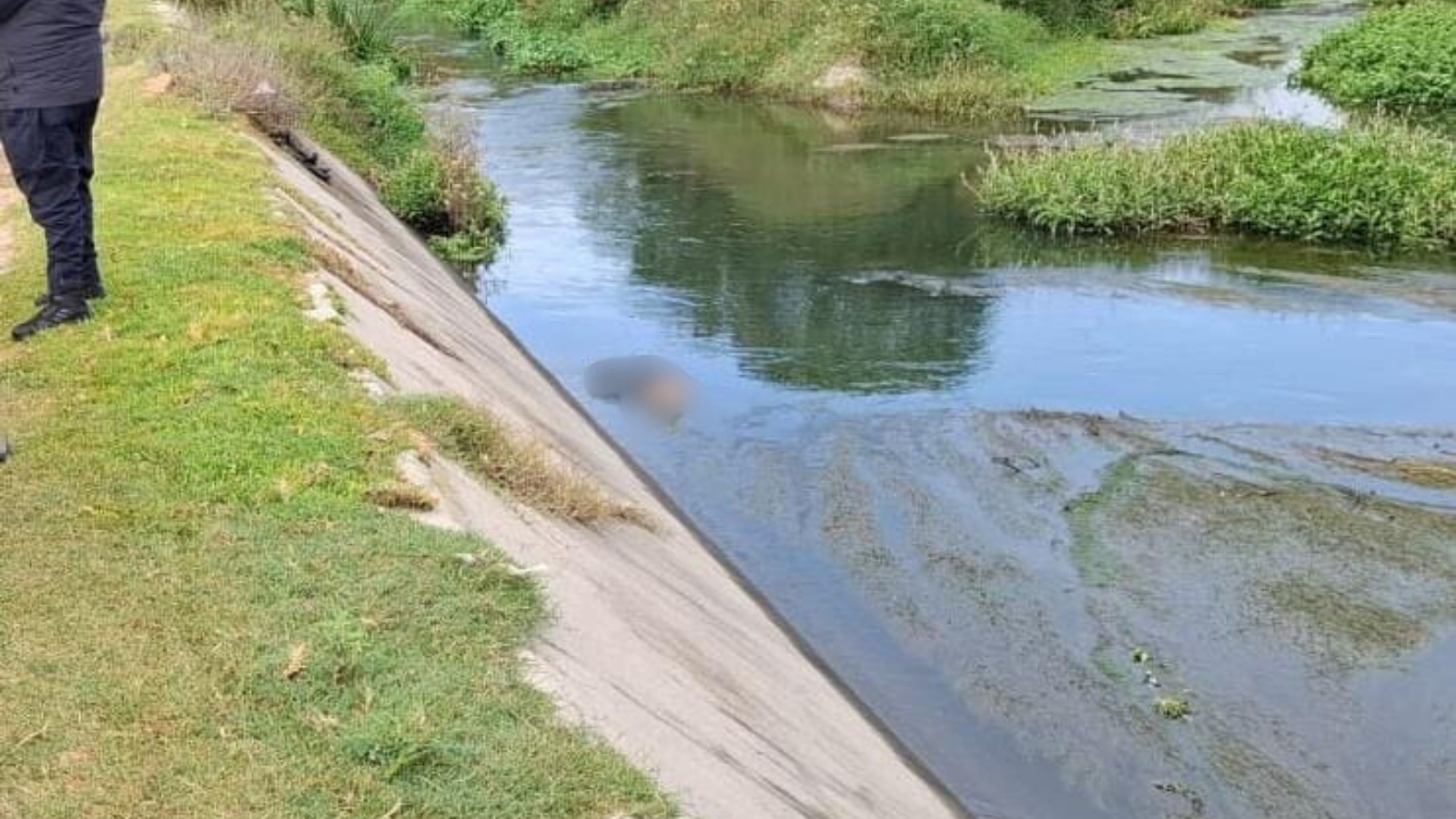 Hallan cuerpo en canal de Tezontepec de Aldama