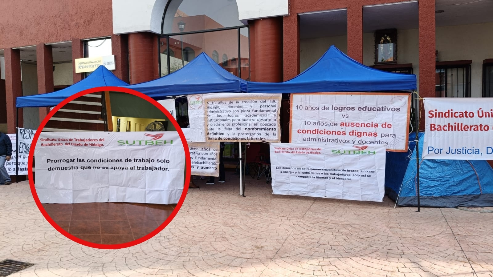 SUTBEH toma oficinas del Telebachillerato en Pachuca; esto piden