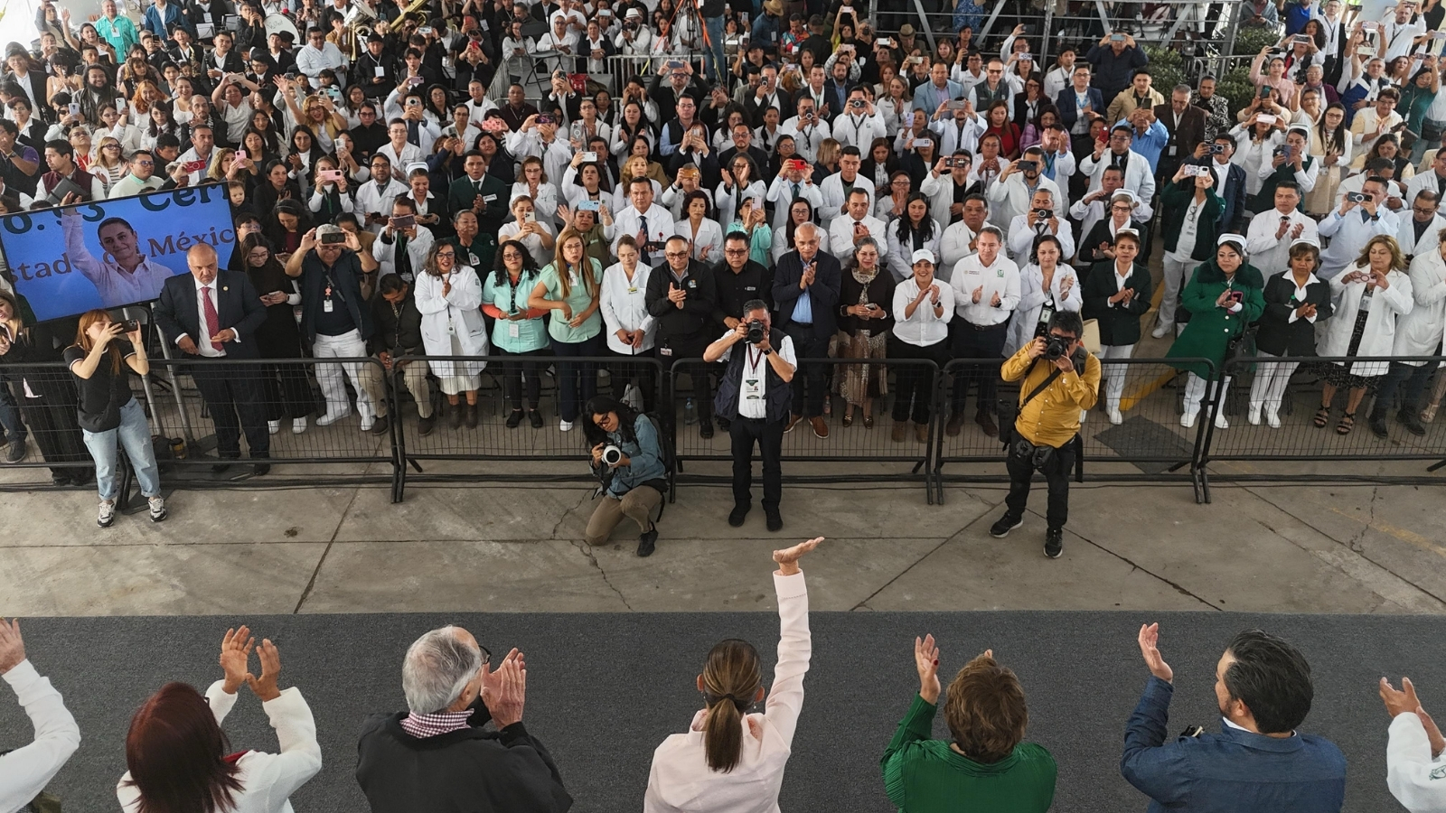 Sheinbaum inaugura clínica del IMSS en Ecatepec