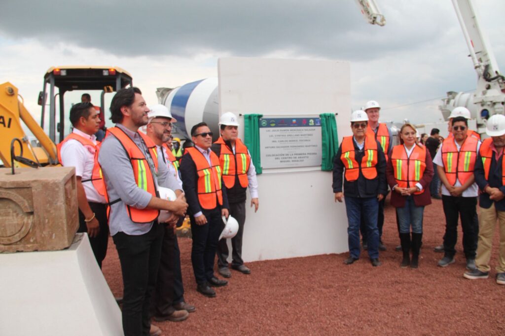 construcción de Central de Abastos de Zapotlán