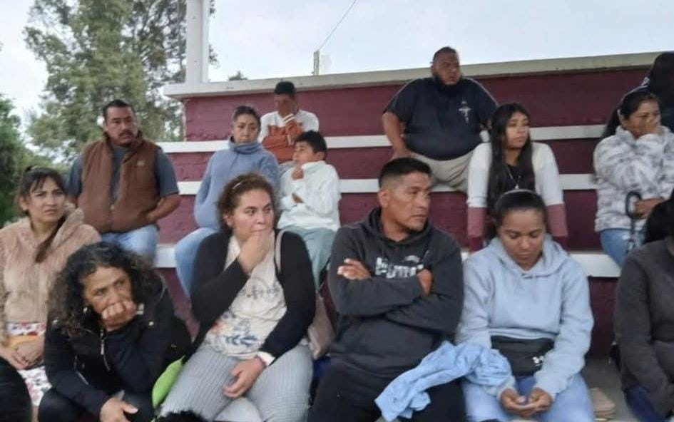 Alcalde de Alfajayucan deja plantados a jóvenes deportistas y padres de familia