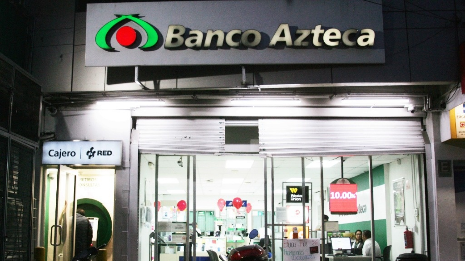 Capturan a dos tras robo en Banco Azteca en Pachuca