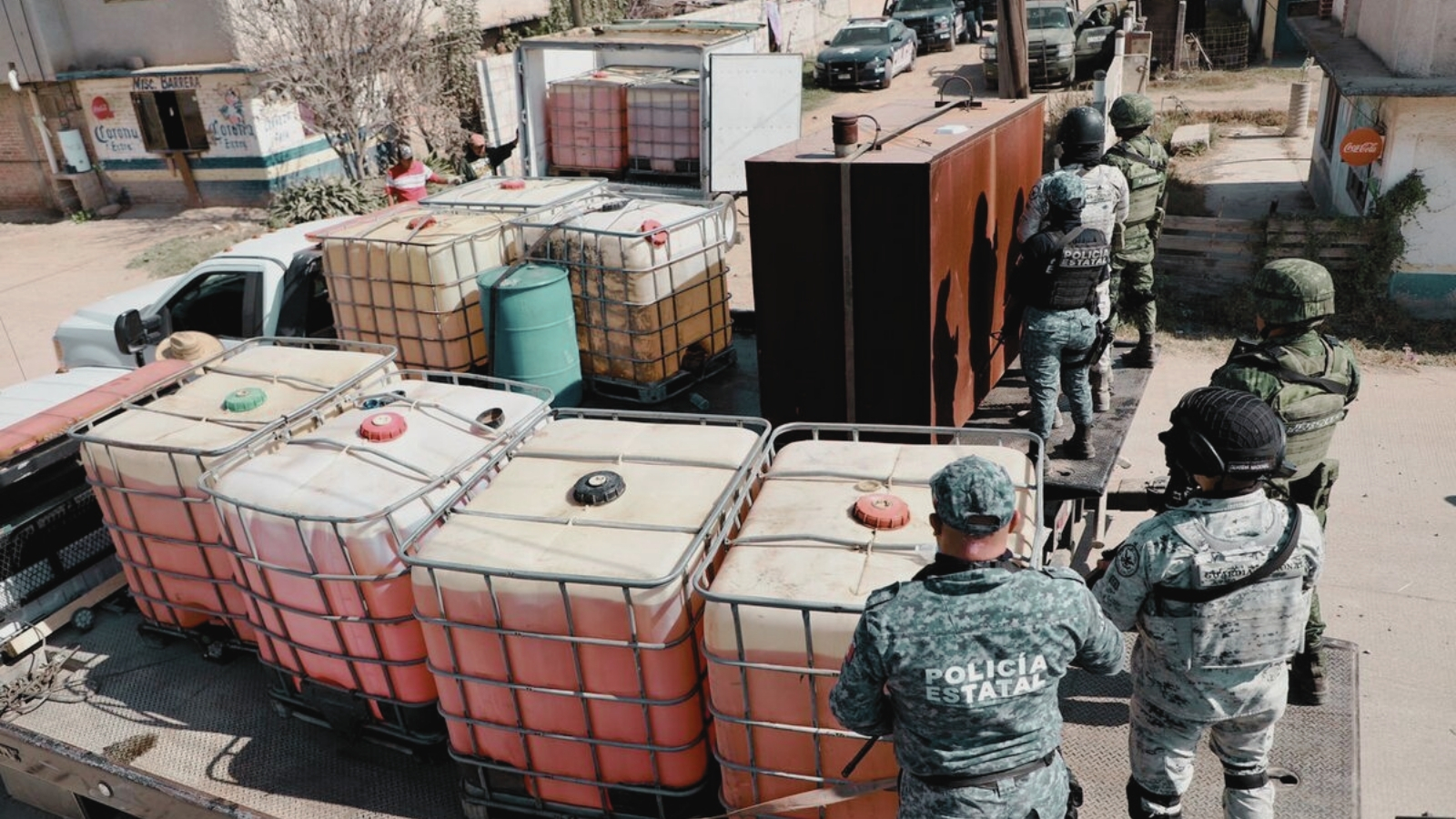 Decomisan más de 10 mil litros de huachicol en Tulancingo