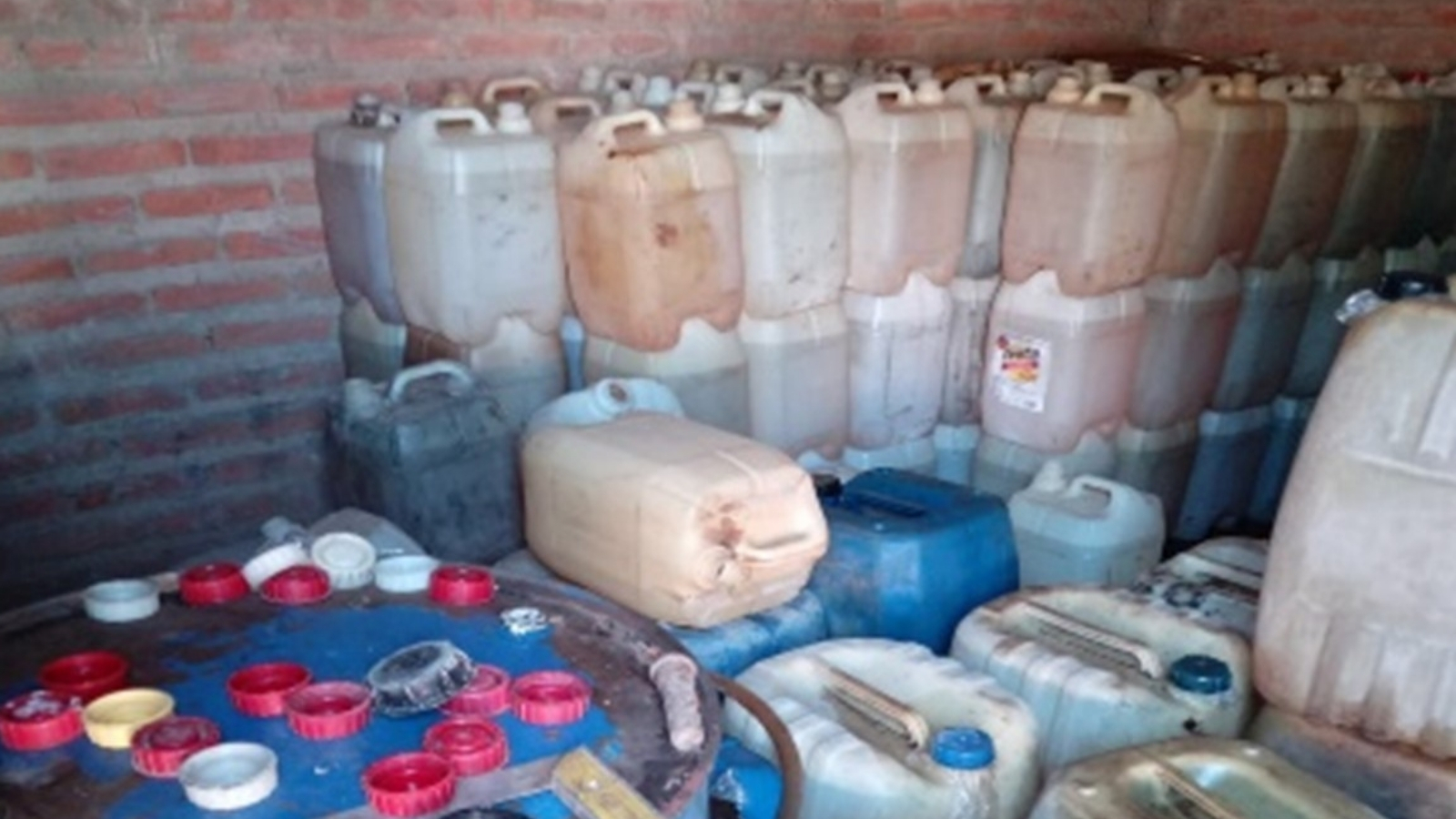 FGR desmantela predio dedicado al ‘huachicol’ en Atotonilco de Tula