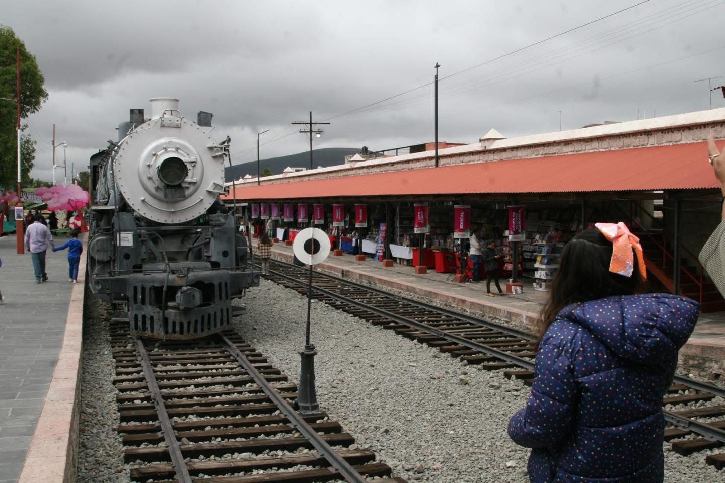 La Feria del Libro Infantil y Juvenil de Hidalgo 2025 inicia con Colombia como país invitado y más de 200 actividades culturales.