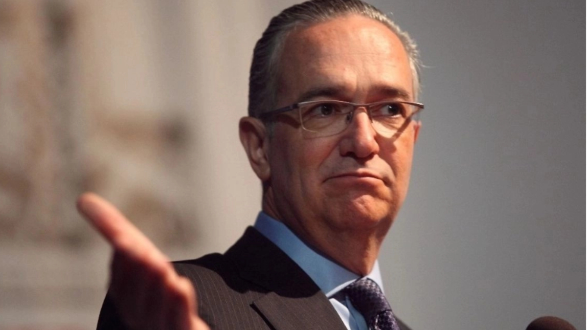 Sheinbaum acusa a Salinas Pliego de buscar la Presidencia para evadir impuestos