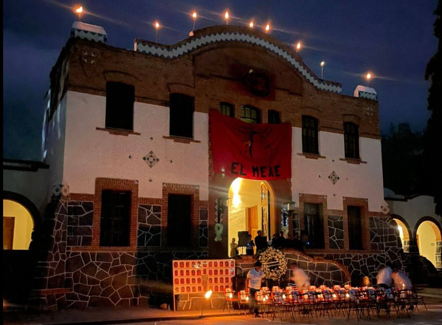 El Mexe exige justicia a 11 años de Ayotzinapa: recuerdan a los 43 con ofrenda y mural