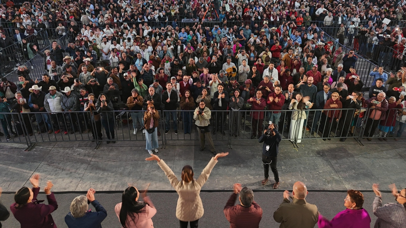 Sheinbaum visita 16 estados y reunió a 250 mil ciudadanos