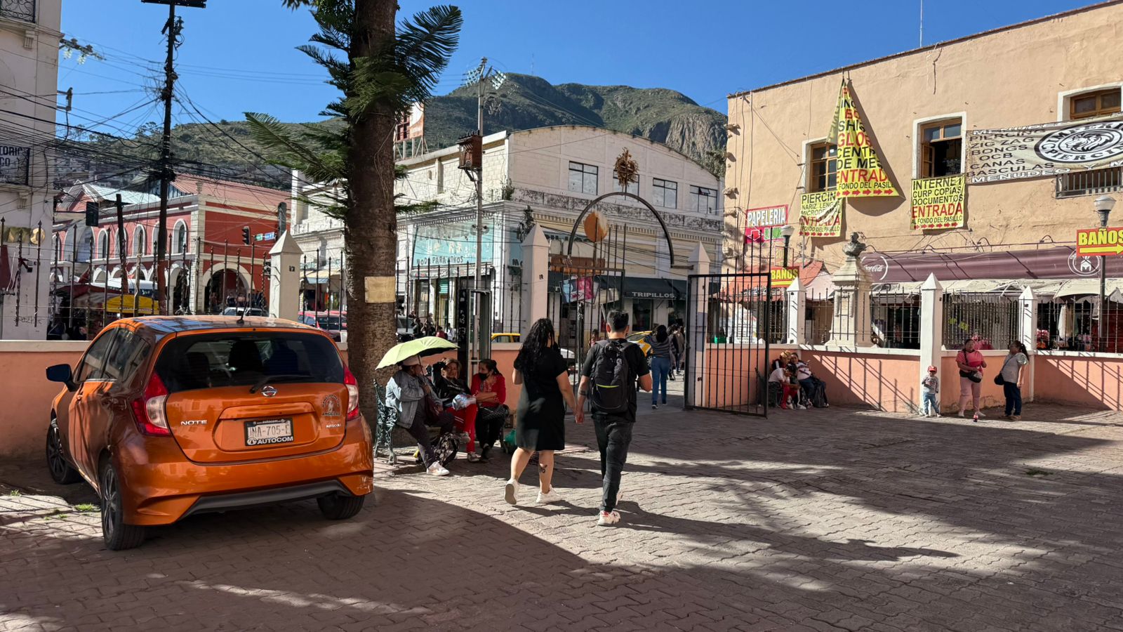 Pachuca inicia reubicación de comerciantes en La Asunción y regula parquímetros