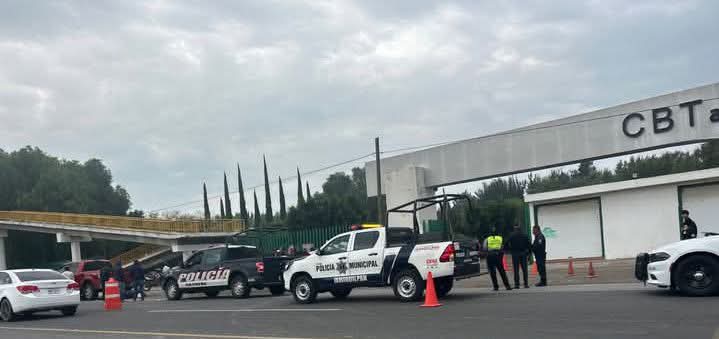 Motociclista lesionado tras choque con camioneta en Ixmiquilpan
