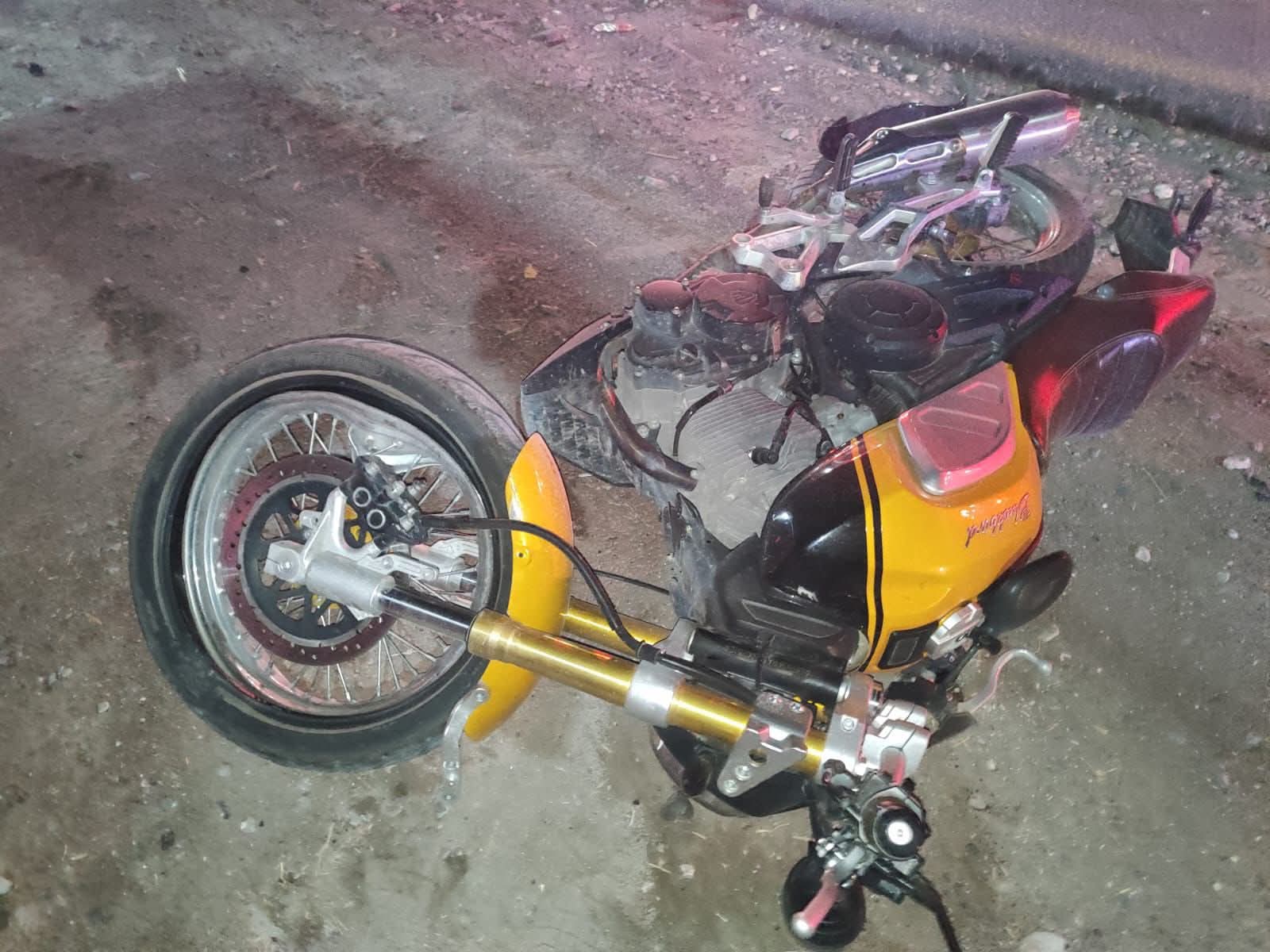 Choque entre motocicletas deja dos lesionados en Ixmiquilpan