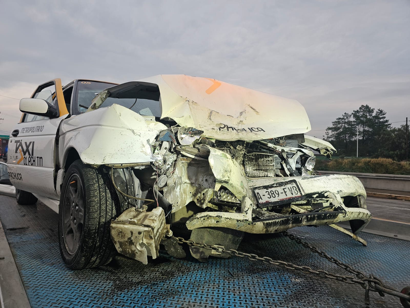 Pachuca: accidente en el Río de las Avenidas deja dos lesionados