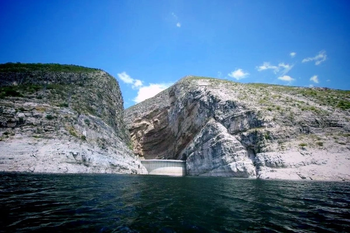 Apertura de compuertas de presa Zimapán afectará a Querétaro
