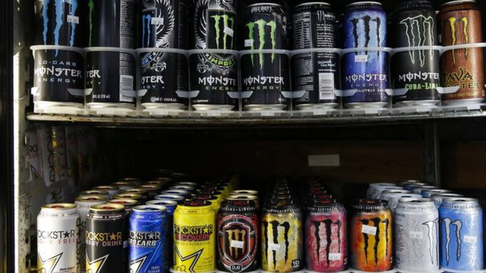 Congreso aprueba iniciativa para prohibir venta de bebidas energéticas a menores