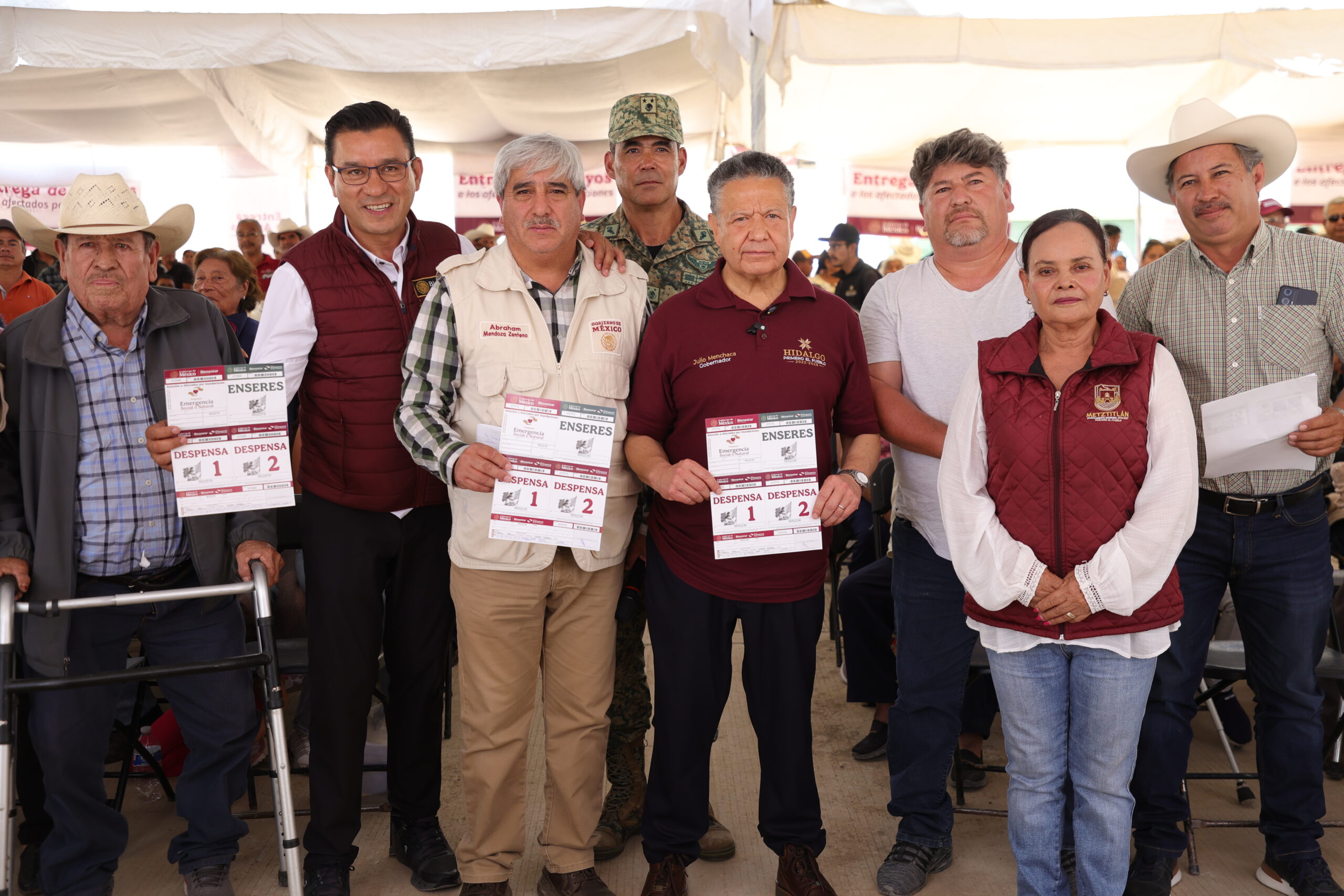 Comienza entrega de apoyos a damnificados en Hidalgo; Julio Menchaca supervisa acciones