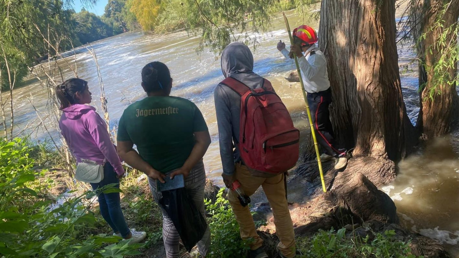 Buscan a dos personas desaparecidas en Ixmiquilpan tras aumento de Río Tula por lluvias