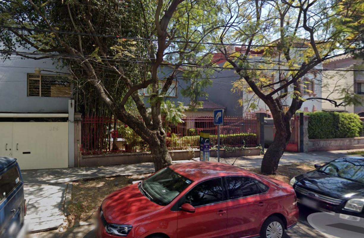 Clausuran edificio en Polanco por presuntas actividades ilícitas; vecinos reportaron camionetas blindadas y movimientos extraños