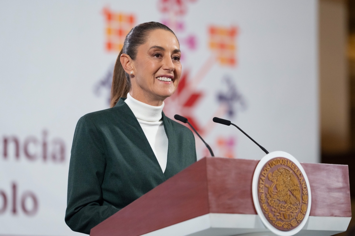 Gobierno y refresqueras acuerdan reducir 30% el azúcar