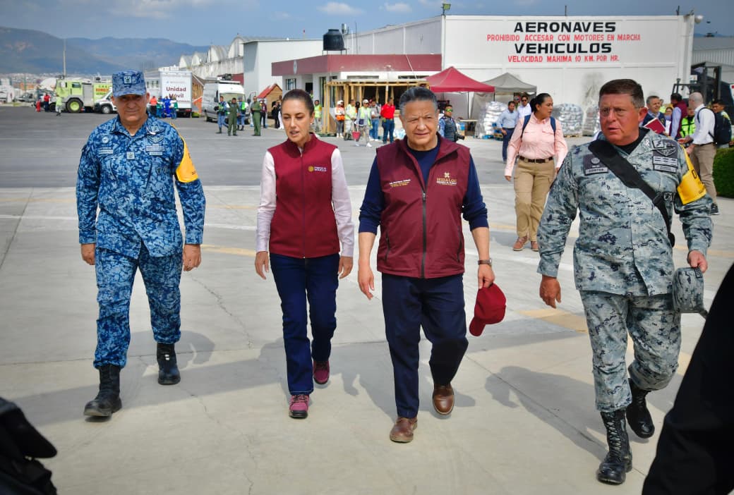 Julio Menchaca recibe en Hidalgo a Claudia Sheinbaum; evalúan atención y se dirigen a comunidades afectadas